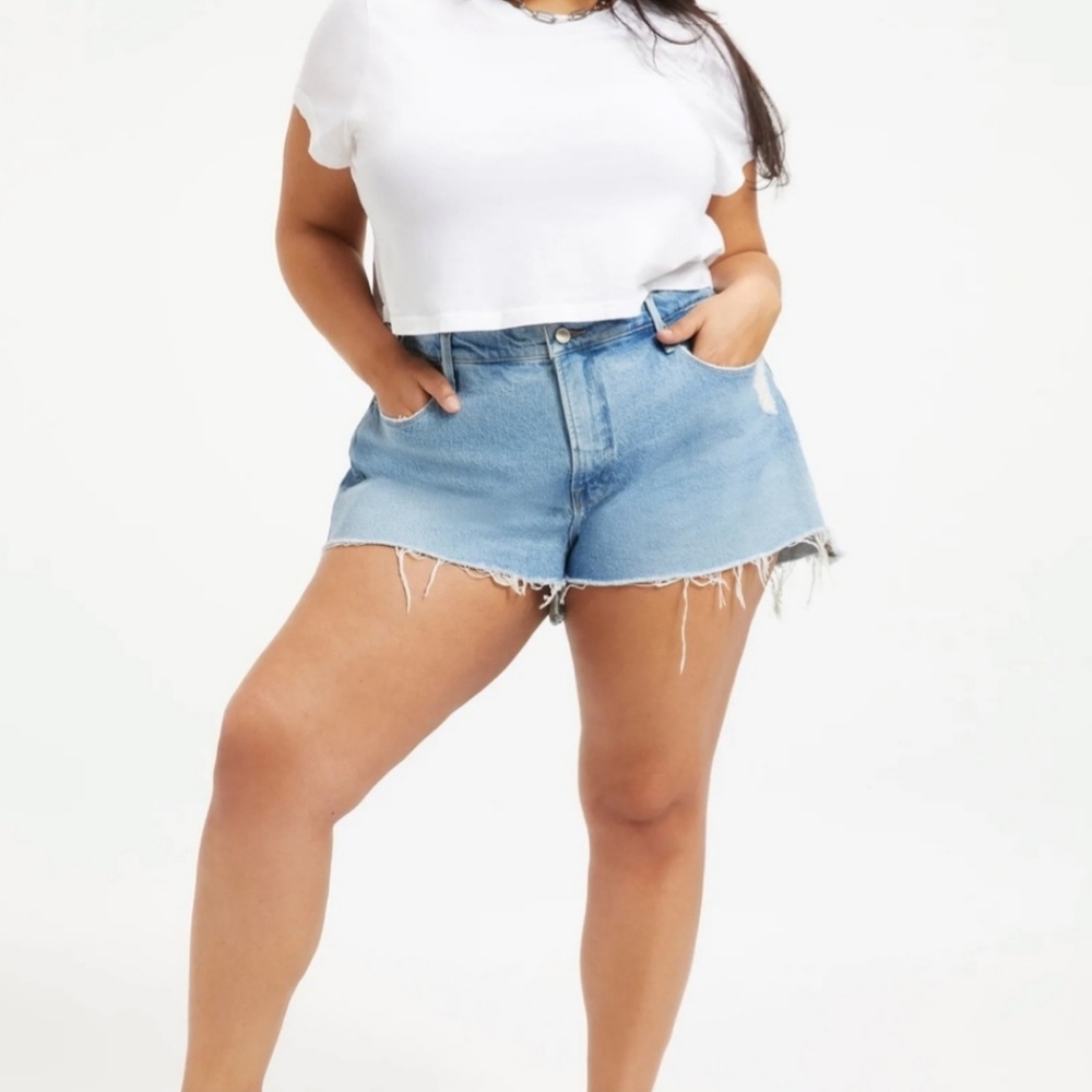 Good American Good 90's Plus Size Jean Shorts Size 18